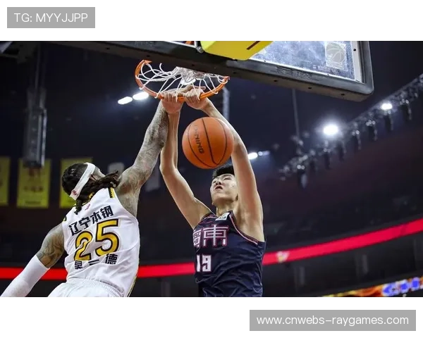 广东华南虎第三节打出31-24攻势，单节净胜山西汾酒7分